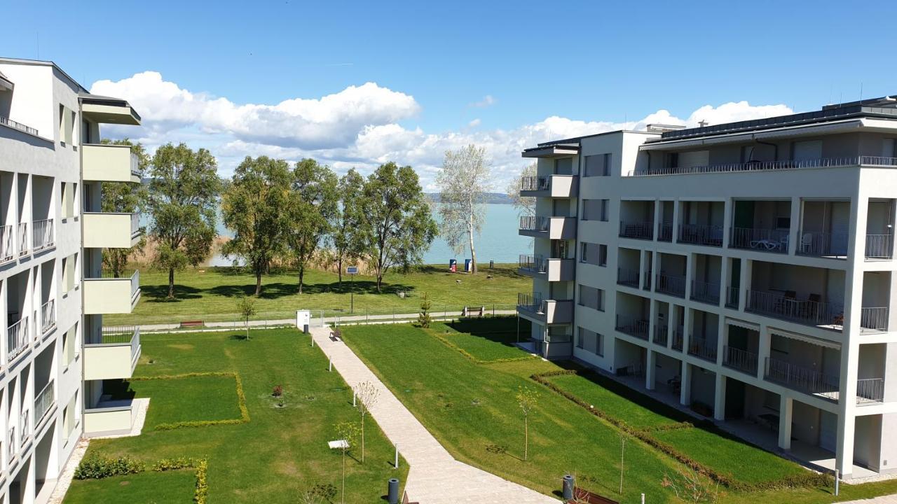 Lelle Resort Cb34 Balatonlelle Luaran gambar