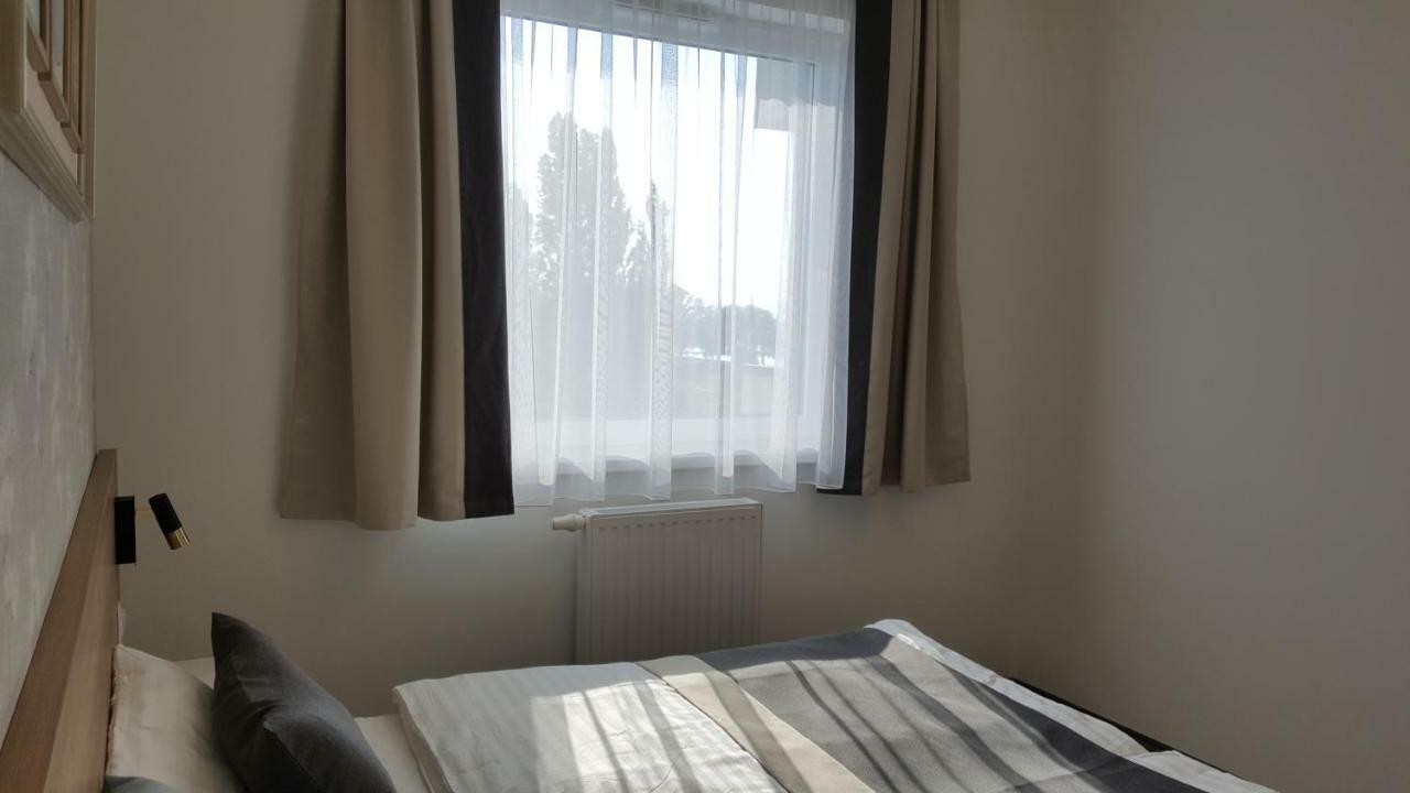 Lelle Resort Cb34 Balatonlelle Luaran gambar