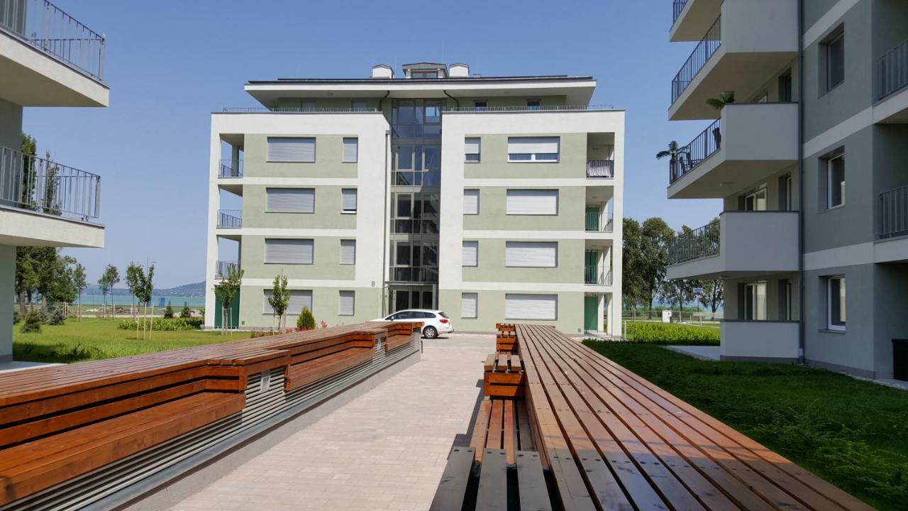 Lelle Resort Cb34 Balatonlelle Luaran gambar