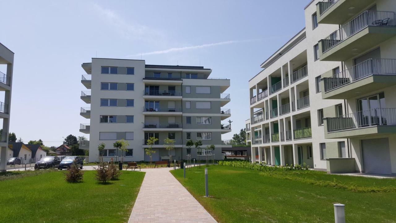 Lelle Resort Cb34 Balatonlelle Luaran gambar