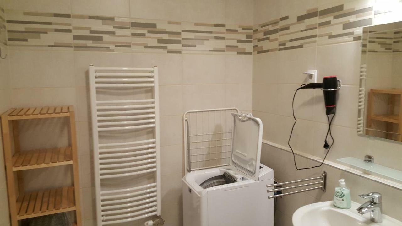Lelle Resort Cb34 Balatonlelle Luaran gambar