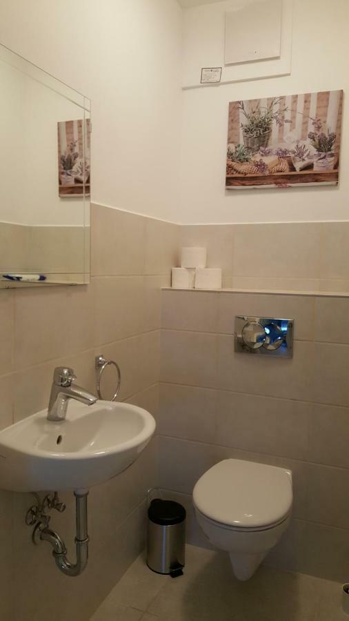 Lelle Resort Cb34 Balatonlelle Luaran gambar