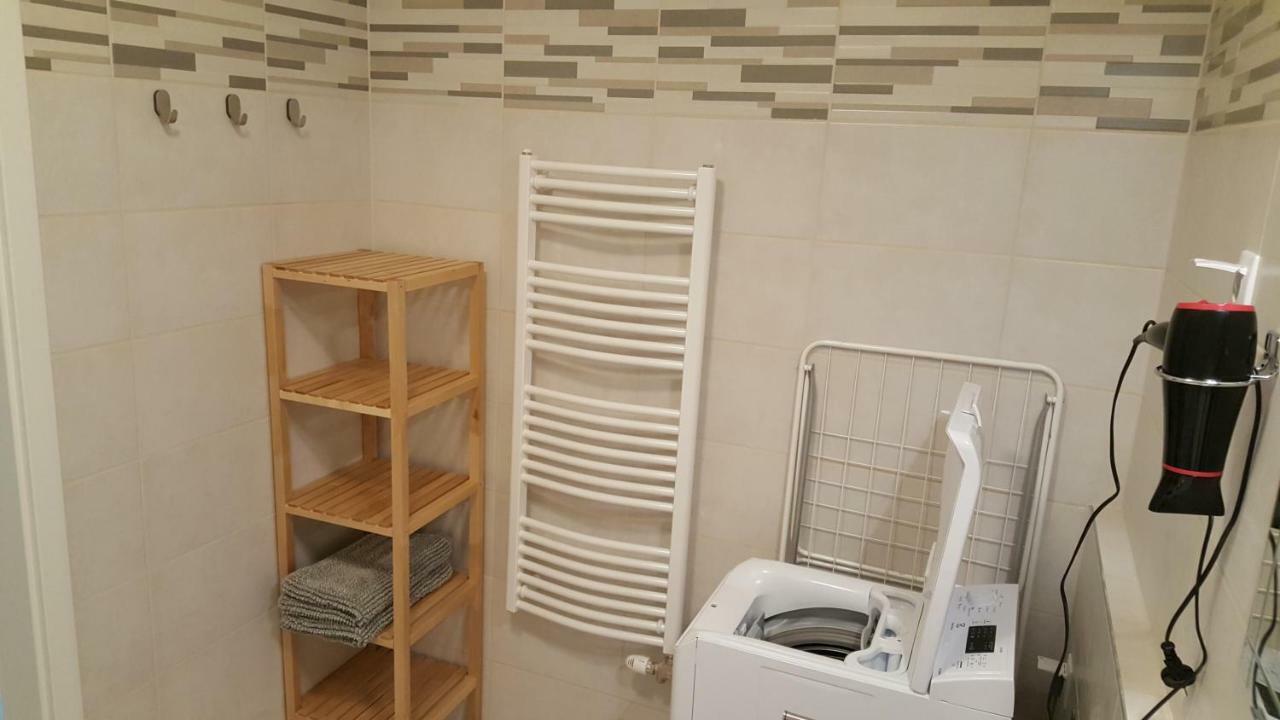Lelle Resort Cb34 Balatonlelle Luaran gambar